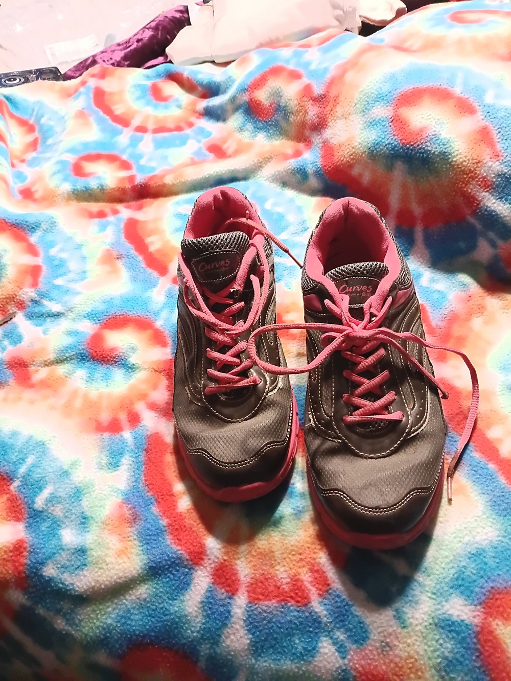 Girls' Gray and Pink Athletic Shoes